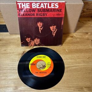 Beatles Yellow Submarine/Eleanor Rigby 45 With Picture sleeve Capital 5715 1966